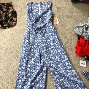 Jumpsuit with ties and front cutouts